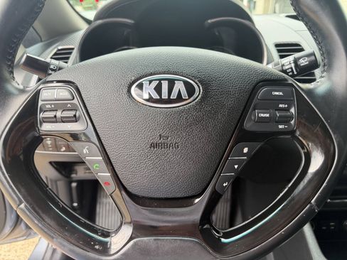 Used 2017 Kia Forte EX w/ EX Premium Plus Package FWD image 10