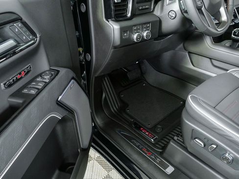 New 2026 GMC Sierra 1500 AT4X AWD/4WD image 8