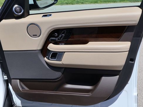 Used 2020 Land Rover Range Rover AWD/4WD image 8