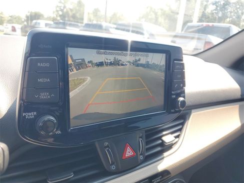 Used 2020 Hyundai Elantra GT image 21