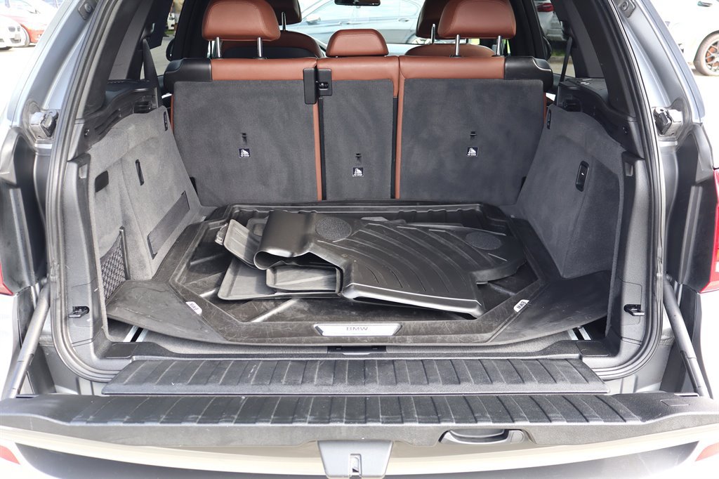 Used 2016 BMW X5 xDrive50i AWD/4WD image 47