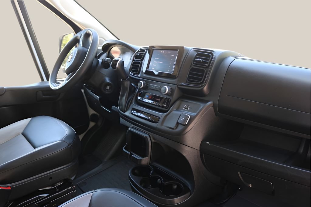 Used 2024 RAM ProMaster 2500 w/ Convenience Group FWD image 20