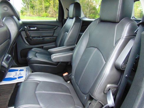 Used 2017 GMC Acadia Limited SLT AWD/4WD image 9