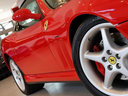 Used 2000 Ferrari 550 Maranello Coupe RWD image 10