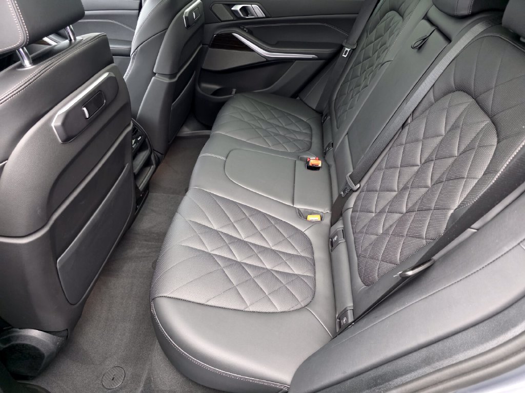 Certified 2024 BMW X5 sDrive40i w/ Premium Package RWD image 15