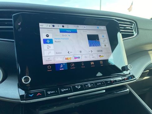 New 2025 Jeep Wagoneer Series II image 34