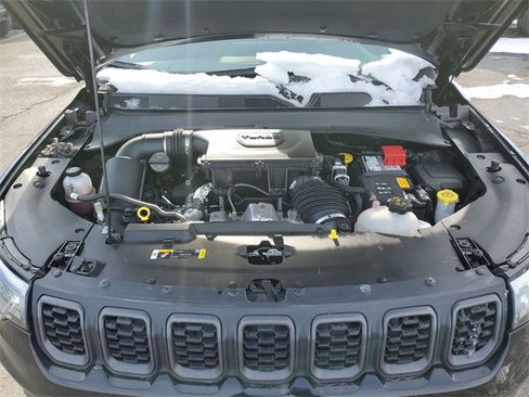 Used 2024 Jeep Compass Trailhawk w/ Trailhawk Elite Group image 30