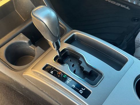 Used 2012 Toyota Tacoma 4x4 Double Cab image 41