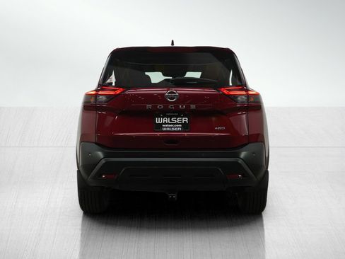 Used 2021 Nissan Rogue S image 5