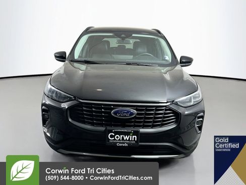 Used 2025 Ford Escape Platinum AWD/4WD image 4