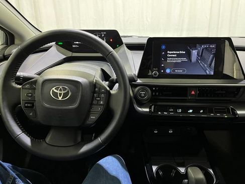 Certified 2023 Toyota Prius LE FWD image 18