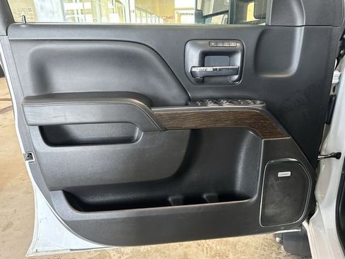 Certified 2019 GMC Sierra 2500 Denali image 23