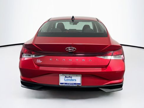 Used 2023 Hyundai Elantra SEL w/ Convenience Package image 6