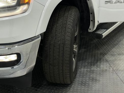 Used 2020 RAM 1500 Laramie image 36