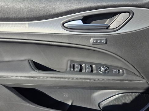 New 2026 Alfa Romeo Stelvio Sprint w/ Convenience Package image 16