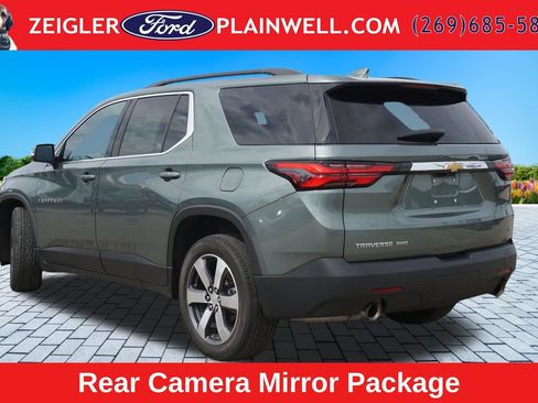 Used 2023 Chevrolet Traverse LT w/ LT Premium Package AWD/4WD image 3