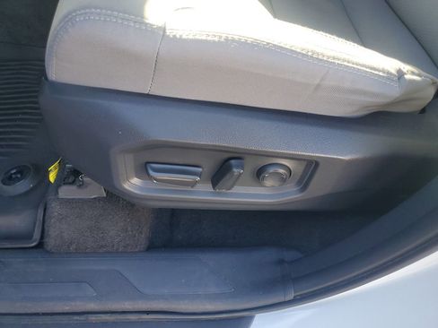 Used 2025 Toyota Tundra SR5 w/ SR5 Convenience Package image 27