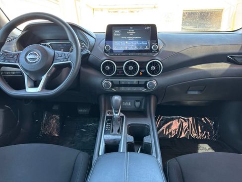 Used 2025 Nissan Sentra SV FWD image 30