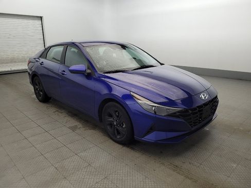 Used 2023 Hyundai Elantra SEL FWD image 13