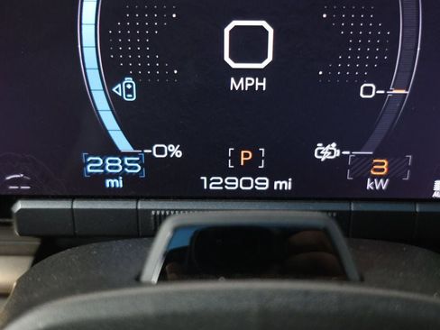 Used 2025 GMC Hummer EV 3X image 13