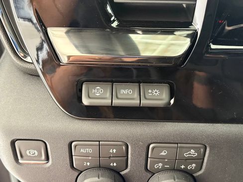 New 2026 Chevrolet Silverado 2500 ZR2 AWD/4WD image 7