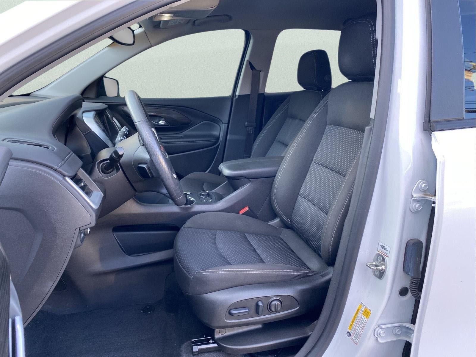 Used 2024 GMC Terrain SLE w/ Driver Convenience Package AWD/4WD image 13