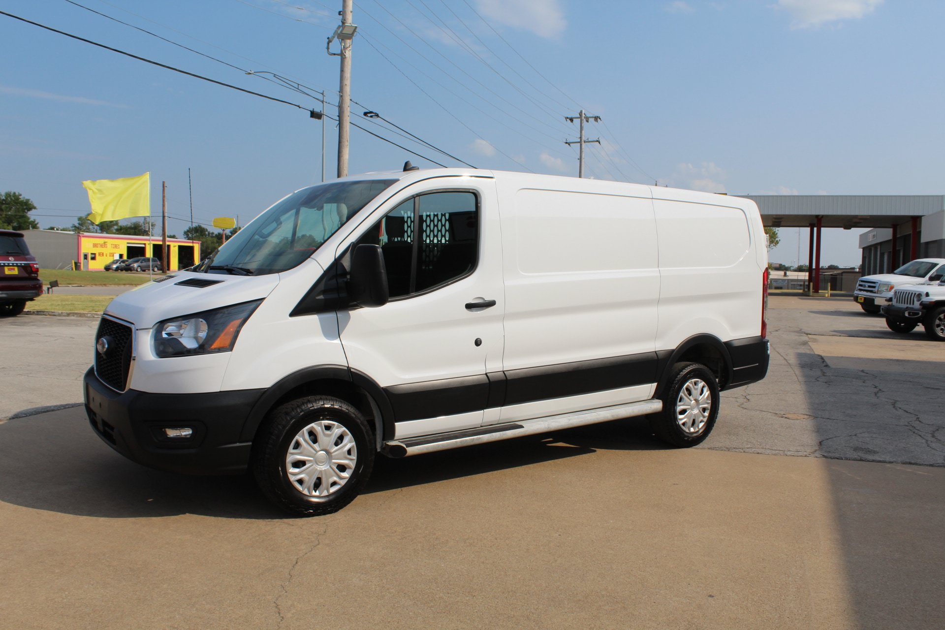 Used 2025 Ford Transit 250 Low Roof w/ Exterior Upgrade Package RWD image 10