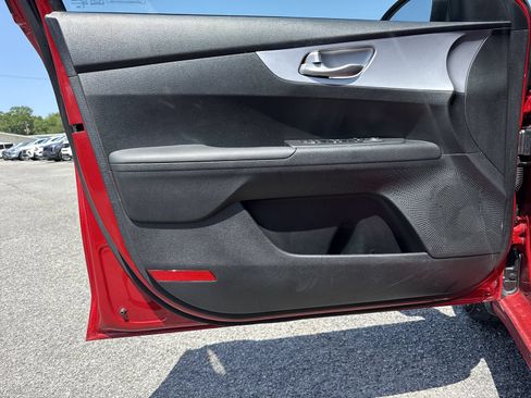Used 2024 Kia Forte LXS FWD image 12