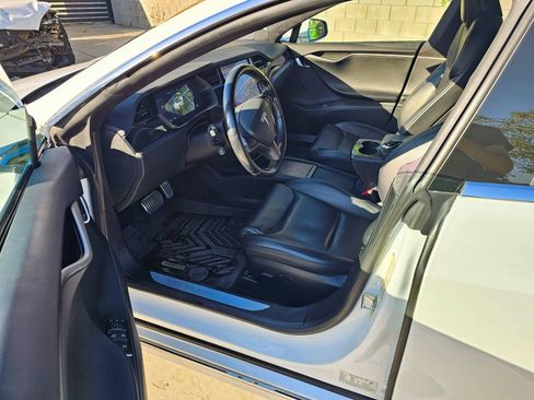 Used 2021 Tesla Model S Long Range Plus image 5