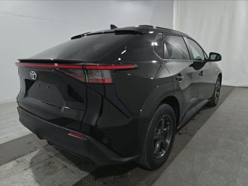 Used 2023 Toyota bZ4X XLE w/ Weather Package image 3