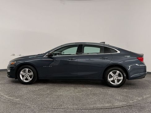 Used 2020 Chevrolet Malibu LS FWD image 2