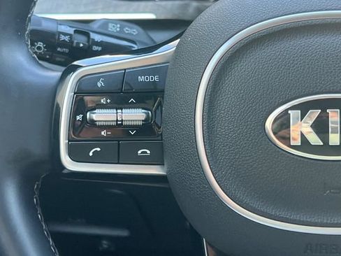 Used 2021 Kia Sorento EX image 31