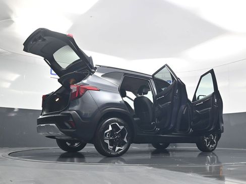 New 2026 Kia Seltos EX AWD/4WD image 61