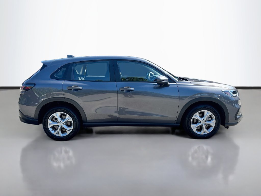 Used 2023 Honda HR-V LX image 8