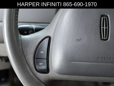 Used 2000 Lincoln Town Car Executive RWD image 56