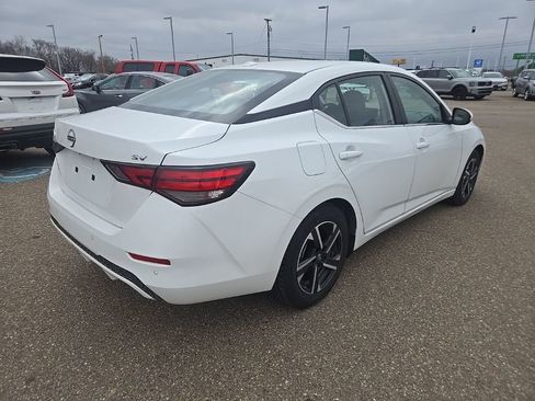 Used 2024 Nissan Sentra SV image 7