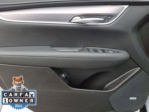 Used 2024 Cadillac XT5 Luxury AWD/4WD image 13