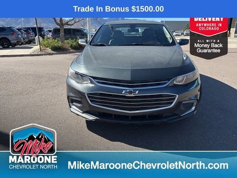 Used 2016 Chevrolet Malibu LT w/ Leather Package image 2