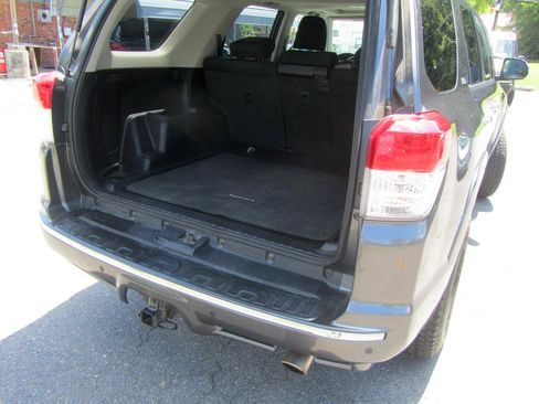 Used 2011 Toyota 4Runner SR5 AWD/4WD image 20