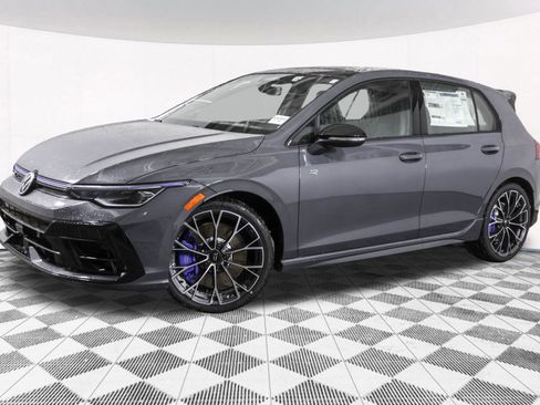 New 2026 Volkswagen Golf 2.0T image 2