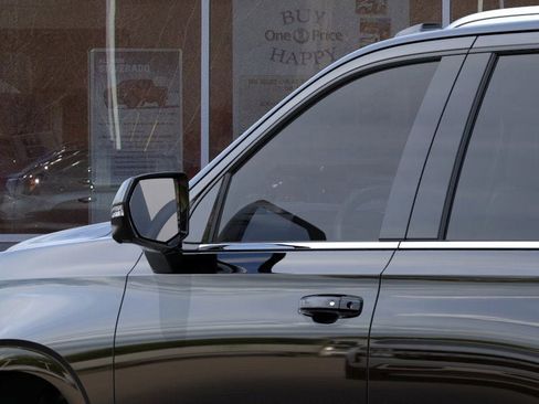 New 2026 Chevrolet Tahoe LT image 12