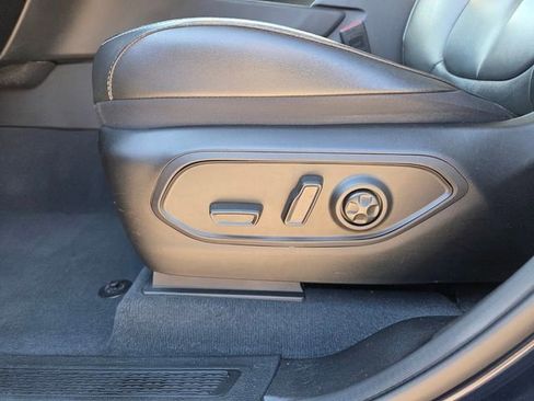 Used 2023 Jeep Grand Cherokee L Limited RWD image 28