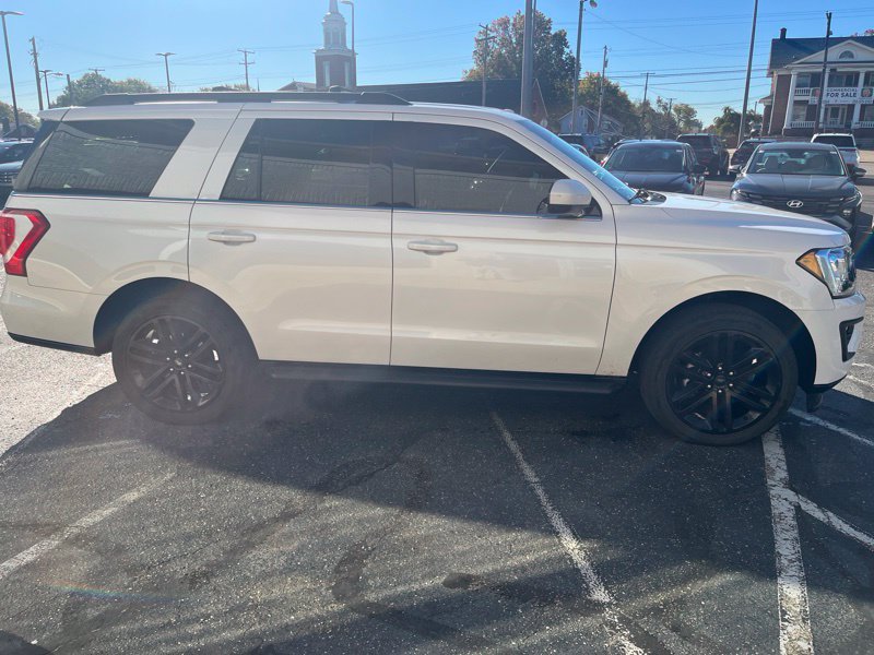 Used 2019 Ford Expedition XLT AWD/4WD image 4