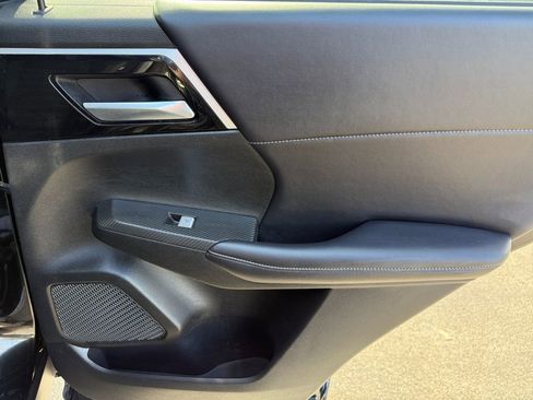 Used 2024 Mitsubishi Outlander SE image 20