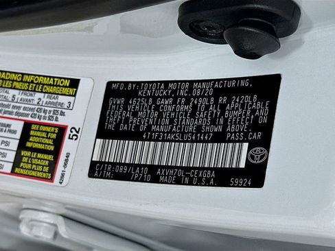 Used 2020 Toyota Camry XLE image 31