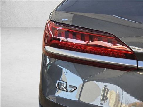 Certified 2023 Audi Q7 Premium Plus image 12