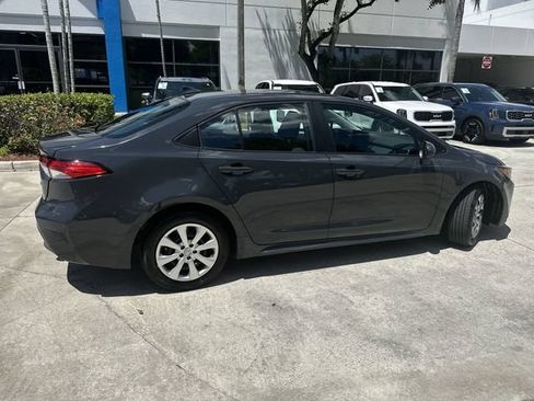 Used 2024 Toyota Corolla LE FWD image 40