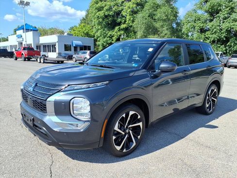 Used 2024 Mitsubishi Outlander SE AWD/4WD image 8