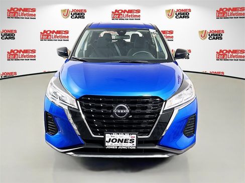 Certified 2024 Nissan Kicks S image 11