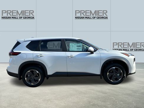 New 2026 Nissan Rogue SV image 4